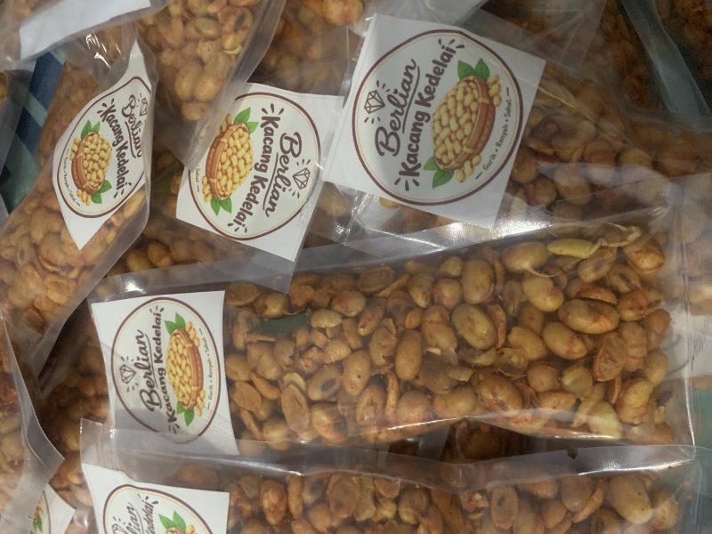 kacang kedelai